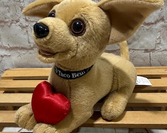 Vintage Taco Bell Talking the Chihuahua Dog Plush Stuffed Animal Toy “yo quiero Taco Bell!” with red heart