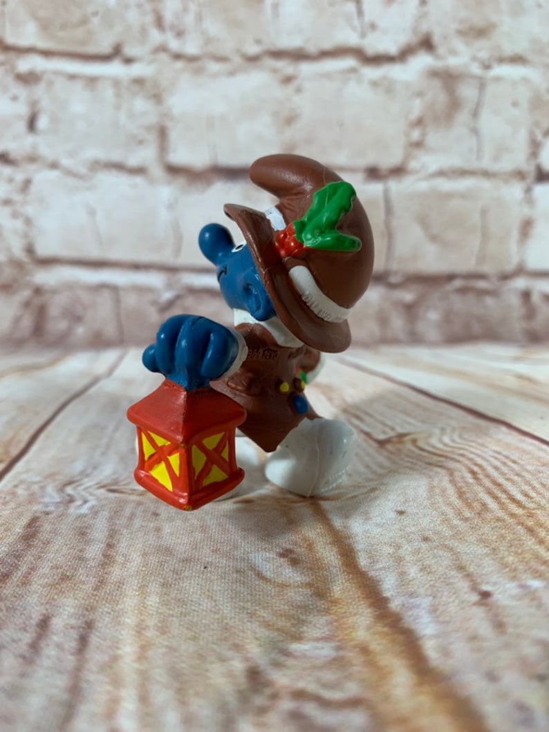 Vintage 1984 Christmas Lantern Smurf Mini PVC Miniature Action Figure Peyo Toys Figurine from Portugal Rare