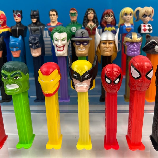 Riesiges Los mit 24 Marvel & DC Superheroes PEZ-Spendern – Batman Spiderman Wonder Women Hulk Iron Man PEZ