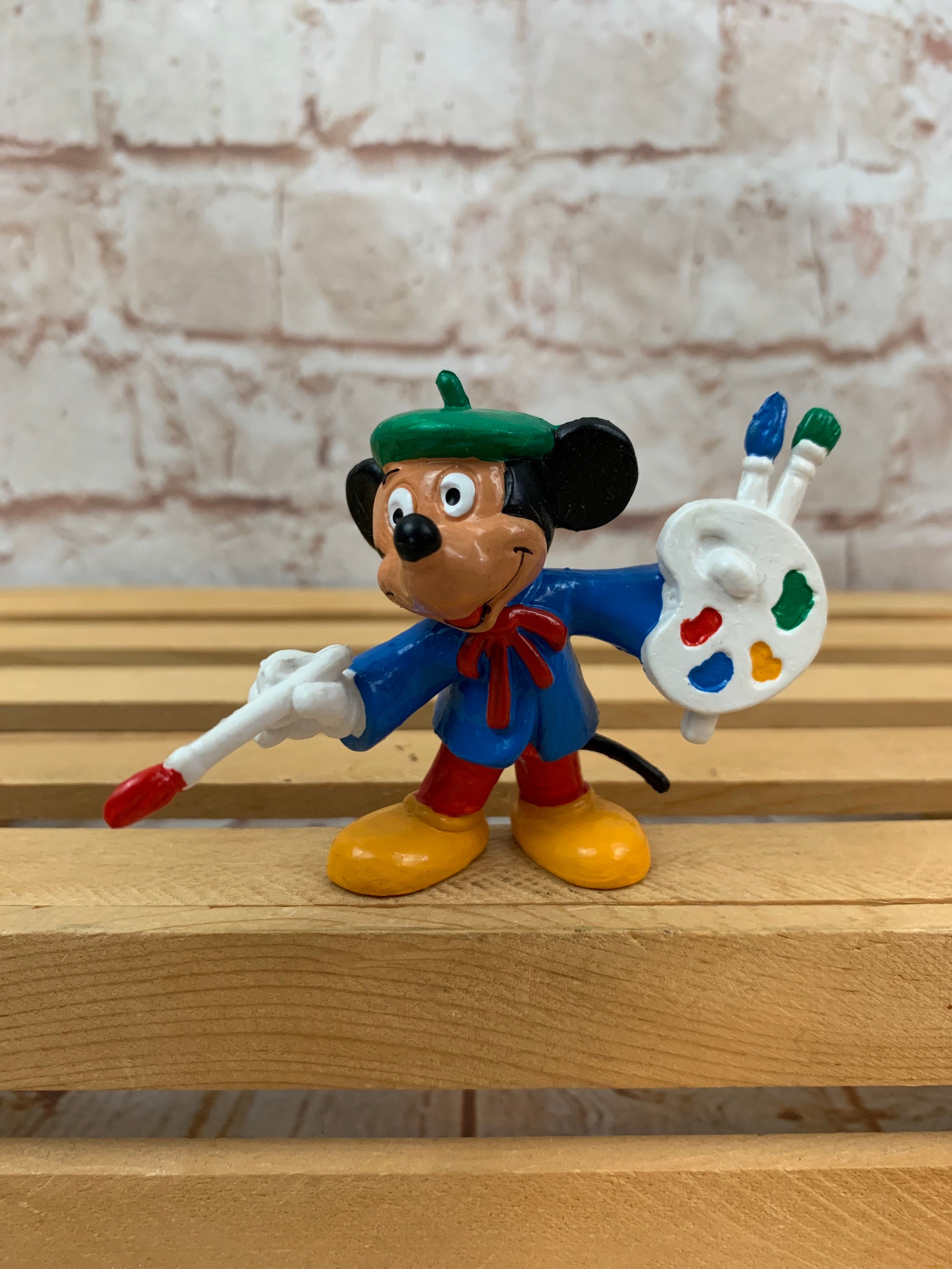 ミッキーマウス　ヴィンテージトイ Vintage Mickey Mouse as Painter Artist Disney Miniature PVC Mini