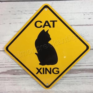 House Cat Xing Mini Metal Yellow Farm Señal de cruce de precaución 6"x6" o 12"x12" NUEVO (2 tamaños disponibles)