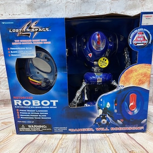 Vintage 1997 Lost in Space Motorized Robot Blast Into Battle W