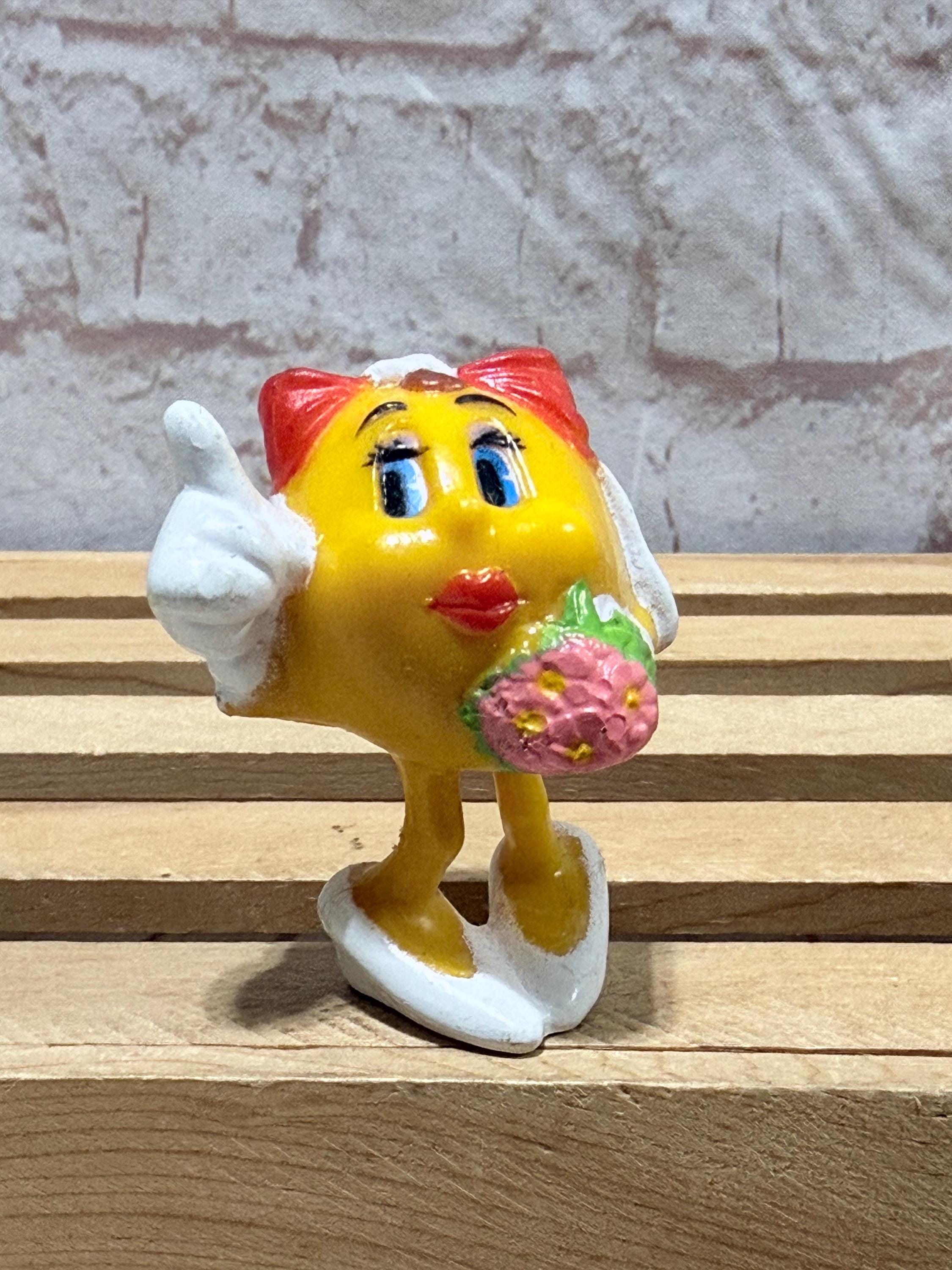 Vintage 1982 Mrs Pac-man Coleco Bride Mini PVC Figure Figurine