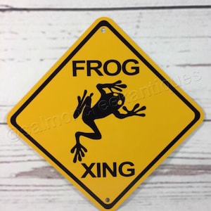 Frog Xing Mini Metal Yellow Farm Señal de cruce de precaución 6"x6" o 12"x12" NUEVO (2 tamaños disponibles)