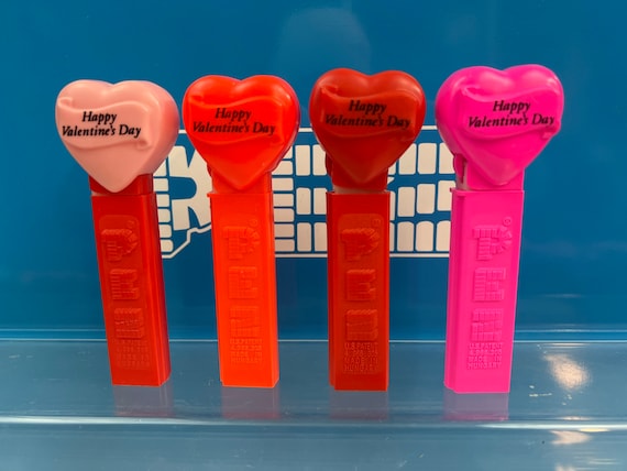 PEZ ペッツ　リンツハート Amazon.com : PEZ Candy Valentine Hearts Twin Pack : Grocery