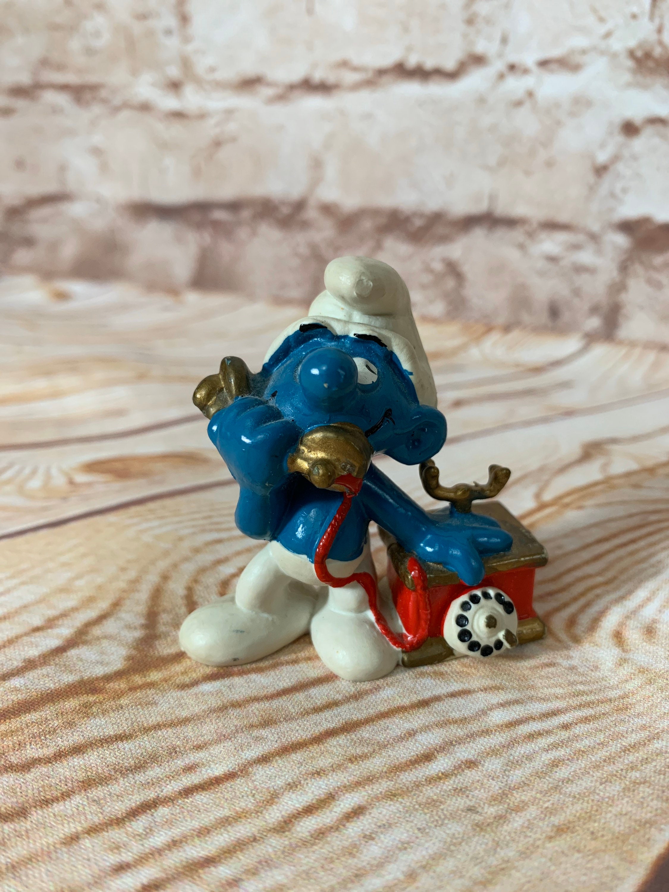 miniature smurf figurines