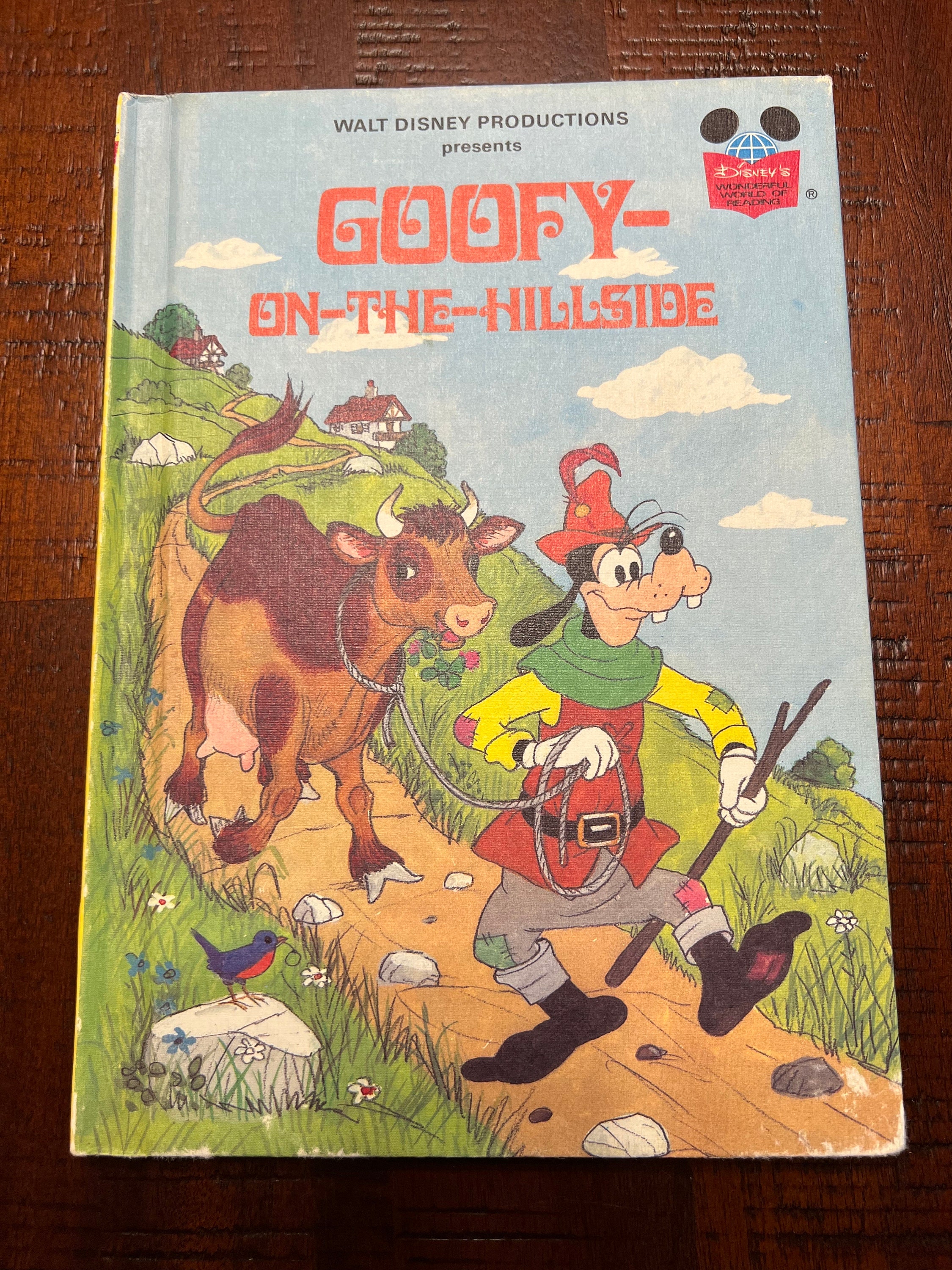 Vintage 1982 Disney Wonderful World of Reading Goofy on the hillside hardcover children book