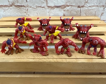 Vintage 1997 Fistful of Aliens RED Alien Mini 1” Action Figure