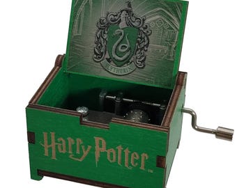 Harry Potter Slytherin Green Mini Music Box, Featuring Music of Hedwig's Theme, Hand Crank