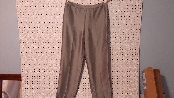 Ann Taylor Silk Side Zip Dress Pants Size 10...NWT