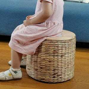 Cute storage bench for kids storage ottoman for nursery, living room and bedroom/s/Christmas giftsChristmas image 1