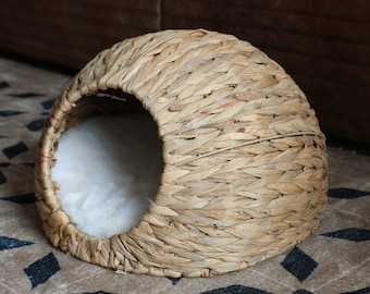 Rustic straw cat house water hyacinth pet bed dog house four seasons pet cave/s/New Year giftsChristmas