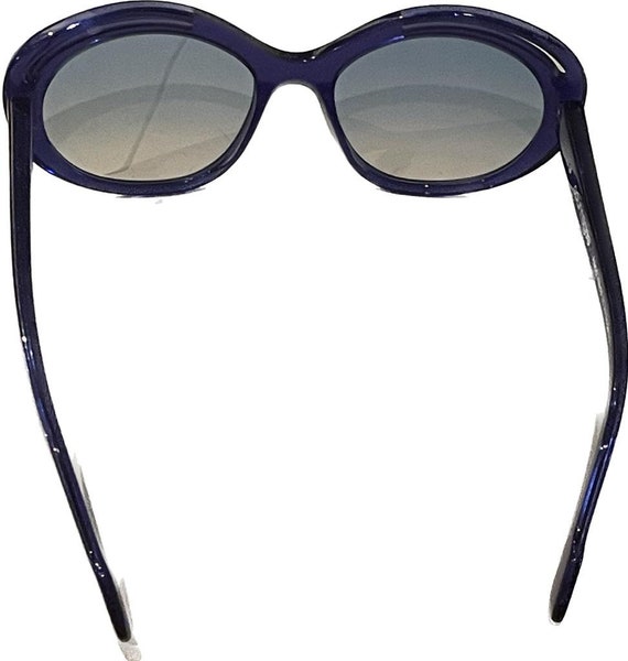 Beautiful Courrèges futuristic sunglasses - image 2