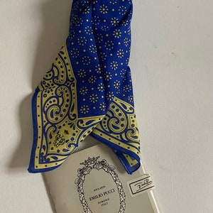 Beautiful vintage NOS Emilio Pucci foulard