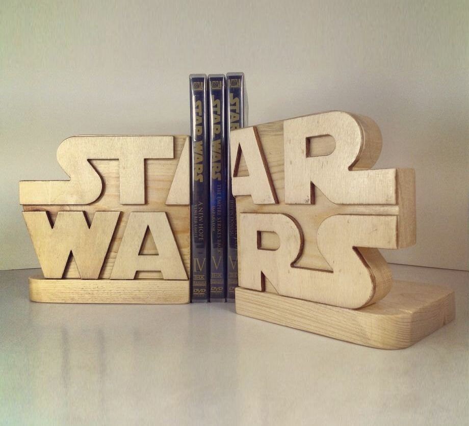 Yoda Book Stand Gentle Giant Star Wars Mandalorian Logo Bookends