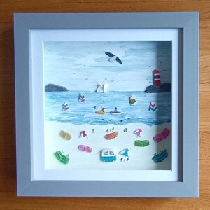Sea Glass Beach Scene Art: Humorous Coastal Wall Decor Bild 2
