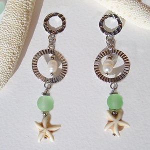 Freshwater pearl earrings, Sea Glass Earrings, Sea Glass Jewelry, Beach Glass Earring, Dangle Drop Earrings, Gift for her Beach Jewelry