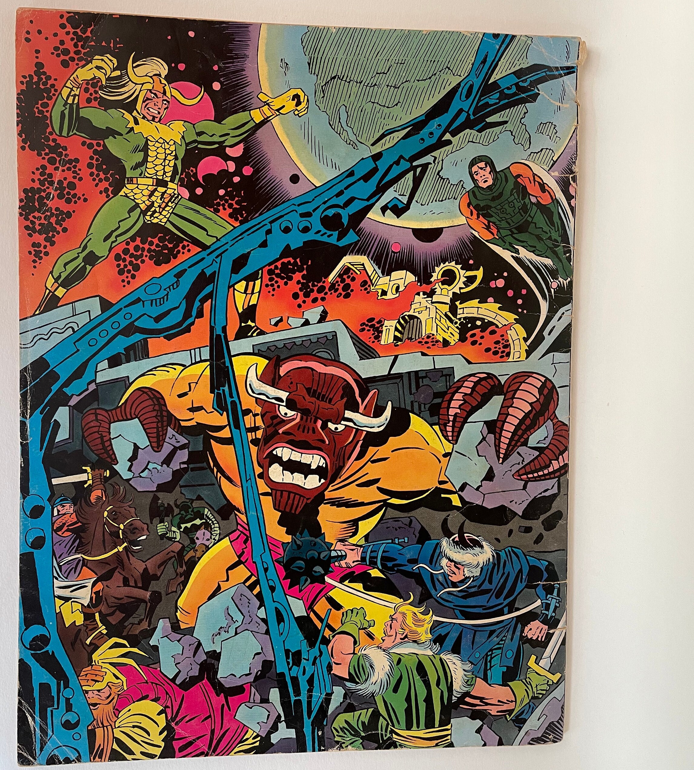 Marvel Treasury Edition 1976 Oversized Soft Comic Book the Mighty