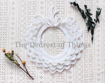 Glitter White | Scalloped Collar
