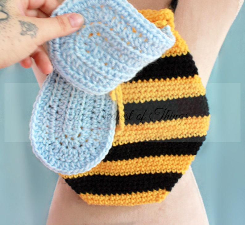Bumble Bag - Crochet Drawstring Pouch | Bee Backpack PDF Pattern ...