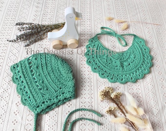 Green Bib & Bonnet Set - Cotton/Rayon