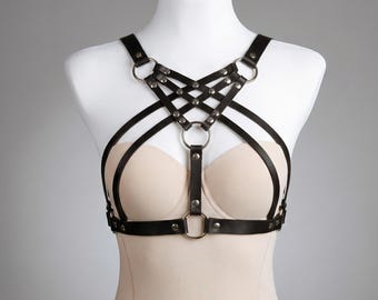 ストラップ付きレザーチェストハーネス：成熟した女性のためのケージボンデージボディ＆ウエストハーネス