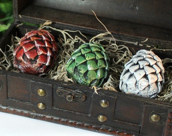 Polymer Clay Mini Dragon Eggs in Brown Chest - Dragon Eggs - Dragon Egg Set - Dragon Storage - Dragon Egg Chest - Clay Dragon Eggs - 8-026