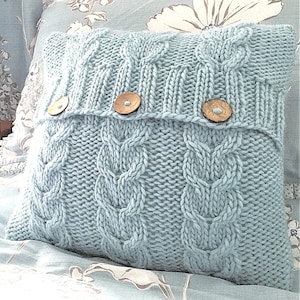 STRICKANLEITUNG Kissen, Kissenbezug flach gestrickt, mit Zopfmuster, handgestricktes Landhausdesign, Handarbeit