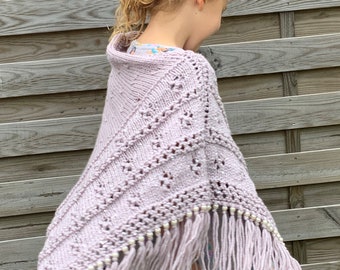 Modello per maglia: Poncho Sea Sparkle, Sciarpa traforata con perline per bambini e adulti, Sciarpa traforata (PDF in inglese)