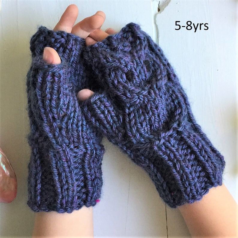 2yrs to large adult Easyintermediate Knitting pattern Chunkybulky. Owl Fingerless Mitts PDF pattern