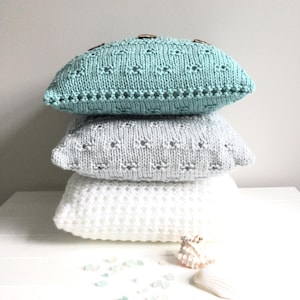 Seaside Cushion Cover Pattern: Knitted Water Theme Pillow (English PDF)