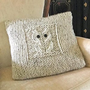 KNITTING PATTERN cushion, owl pillow cover, knit flat, handmade diy design, cable house decor, new home knitted gift, English, &#39;Big Owl&#39;