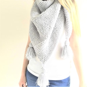 Patrón de tejido: Chal de punto color plata marino, tejido fácil para adultos y niños (PDF en inglés)