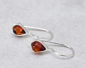 Teardrop Baltic Amber Earrings, Silver Dangle Earrings, Amber Drop Earrings, Simple Honey Amber Stone Earrings, Elegant Dainty Earrings