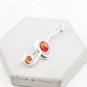 Baltic Amber Treble Clef Brooch, Sterling Silver Music Note Pin, Genuine Gemstone Clip, Handmade Orange Stone Badge, Amber Jewellery for Her