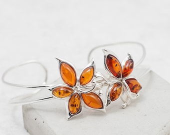 Two Flowers Amber Cuff Bracelet Silver Bangle Bracelet Amber Wrist Cuffs Bangle Bracelet Statement Bracelet Amber Jewelry Bernstein Armband