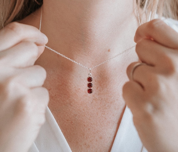 ネックレス・ペンダント amber necklace Three Stones Amber Pendant Necklace Silver Necklace Oval Cabochon