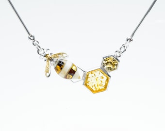 Honeycomb Bee Amber Necklace Silver Honeybee Necklace Silver Bee Jewelry Amber Bumble Bee Necklace Silver Bee Pendant Bee Charm Necklace