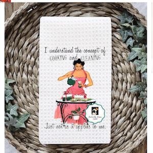 Retro Housewives Tea Towel, Funny Retro Housewife Dish Towel, Sassy Wife Kitchen Towel, Retro Women Hand Towel, Microfiber Kitchen Towel