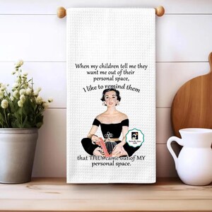 Funny Retro Housewives Tea Towel, Sarcastic Housewife Dish Towel, Sassy Wife Kitchen Towel, Retro Women Hand Towel, Microfiber Kitchen Towel