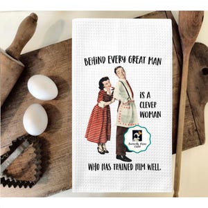 Retro Housewife Tea Towel: Funny Kitchen Dish Towel