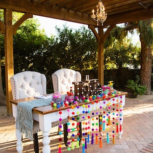 Färgglad Pom Girlang Bröllopsdekoration Snören Mexikansk Fiesta Utomhusfest Dekor Idéer Boho Pom Tassels Handgjorda