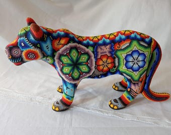 Jaguar Perlen Skulptur Weihnachtsgeschenk Mexikanische Perlen Kunst Ornament handgefertigt von Huichol Wixarika Artisans