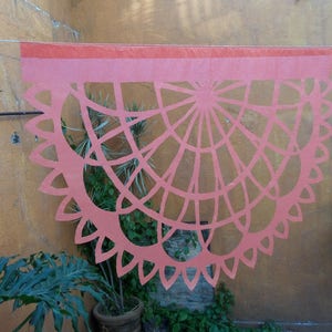 pink party decor