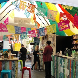 Dia de Muertos Papel Picado gepersonaliseerd met je logo | Day of the Dead Fiesta-decor gemaakt in Mexico | GRATIS DHL-verzending naar het VK binnen 4 weken