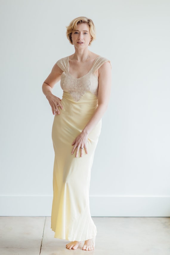 1940s nightgown yellow vintage Gem