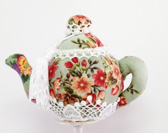 Pincushion, Teapot Pincushion, Teapot, Pin Cushion, Teapot Pin Cushion, Sewing Accessories, Pins, Pin Organizer, Walnut Shells, TEA427