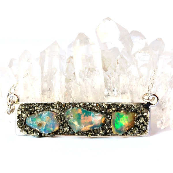 Opal Birthstone Halskette, Opal Schmuck für sie, Birthstone Bar Halskette, Opal Halskette, inspirierende Halskette, Opal Bar Halskette