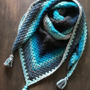 Châle et foulard 2 en 1 en crochet/ 2 in 1 crochet scarf and shawl