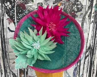 Emerald green saucer fascinator , hot pink hat, fuchsia mint green hat , royal ascot , epsom derby , goodwood headpiece